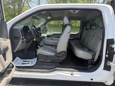 2017 Ford F-350 4x4 Dump Truck Extended Cab - Photo 17 - South Weymouth, MA 02190