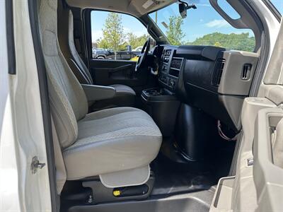 2020 Chevrolet Express 3500   - Photo 16 - South Weymouth, MA 02190