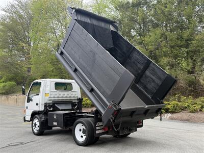 2005 GMC W4500 Dump Truck - Photo 12 - South Weymouth, MA 02190