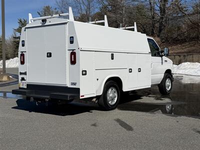 2022 Ford E-350 SD   - Photo 6 - South Weymouth, MA 02190