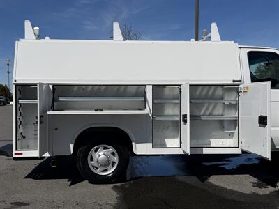 2022 Ford E-350 SD   - Photo 23 - South Weymouth, MA 02190