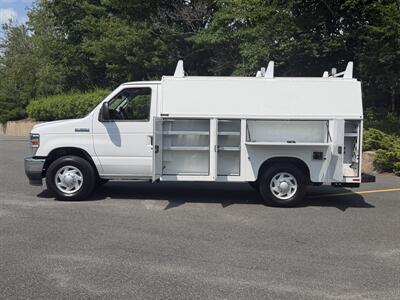 2022 Ford E-350 SD - Photo 9 - South Weymouth, MA 02190