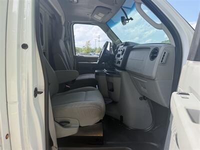 2022 Ford E-350 SD - Photo 15 - South Weymouth, MA 02190