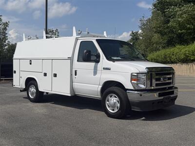 2022 Ford E-350 SD - Photo 8 - South Weymouth, MA 02190