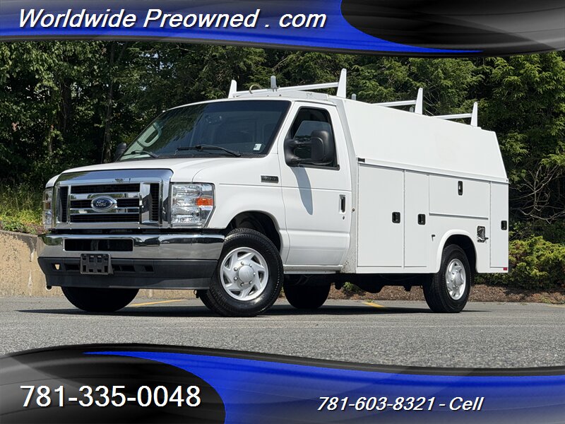 2022 Ford E-350 SD   - Photo 1 - South Weymouth, MA 02190