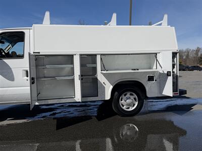 2022 Ford E-350 SD   - Photo 22 - South Weymouth, MA 02190