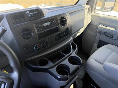 2022 Ford E-350 SD   - Photo 18 - South Weymouth, MA 02190