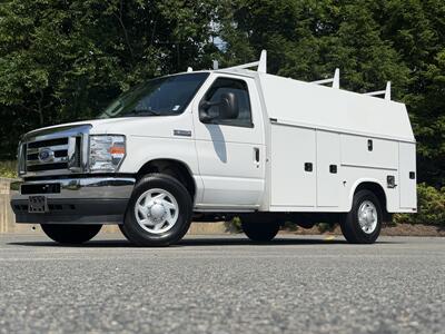 2022 Ford E-350 SD - Photo 2 - South Weymouth, MA 02190