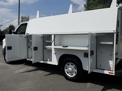 2022 Ford E-350 SD - Photo 10 - South Weymouth, MA 02190