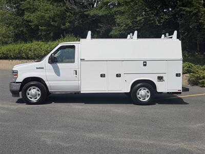 2022 Ford E-350 SD - Photo 3 - South Weymouth, MA 02190