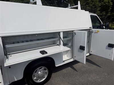 2022 Ford E-350 SD - Photo 12 - South Weymouth, MA 02190