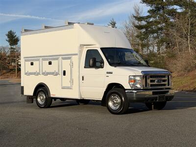 2017 Ford E-350 SD   - Photo 26 - South Weymouth, MA 02190