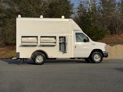 2017 Ford E-350 SD   - Photo 10 - South Weymouth, MA 02190