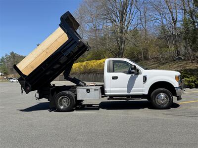 2017 Ford F-350 Super Duty XL   - Photo 13 - South Weymouth, MA 02190