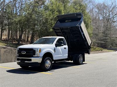 2017 Ford F-350 Super Duty XL   - Photo 8 - South Weymouth, MA 02190