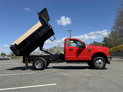 2017 Ford F-350 Super Duty XL   - Photo 13 - South Weymouth, MA 02190