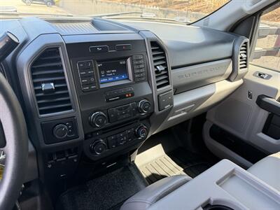 2017 Ford F-350 Super Duty XL   - Photo 19 - South Weymouth, MA 02190