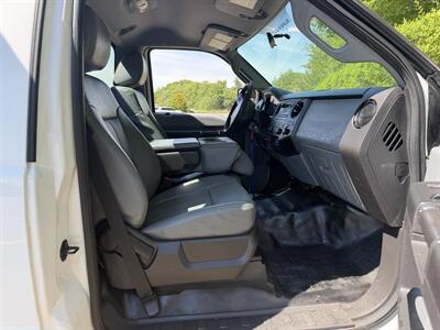 2014 Ford F550 4X4 Hooklift Dumpster Swaploader   - Photo 20 - South Weymouth, MA 02190