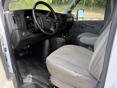 2022 Chevrolet Express 12' Utility Service Van 3500 Workport - Photo 20 - South Weymouth, MA 02190