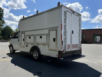 2022 Chevrolet Express 12' Utility Service Van 3500 Workport - Photo 29 - South Weymouth, MA 02190