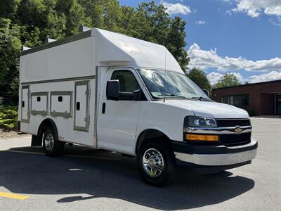 2022 Chevrolet Express 12' Utility Service Van 3500 Workport - Photo 31 - South Weymouth, MA 02190