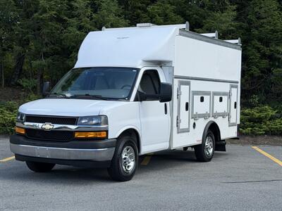 2022 Chevrolet Express 12' Utility Service Van 3500 Workport - Photo 33 - South Weymouth, MA 02190