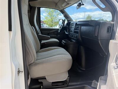 2022 Chevrolet Express 12' Utility Service Van 3500 Workport - Photo 15 - South Weymouth, MA 02190
