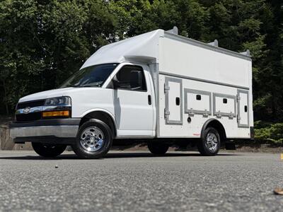 2022 Chevrolet Express 12' Utility Service Van 3500 Workport - Photo 2 - South Weymouth, MA 02190
