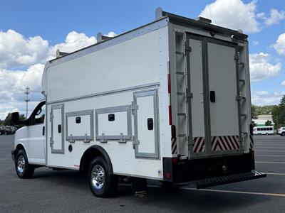 2022 Chevrolet Express 12' Utility Service Van 3500 Workport - Photo 4 - South Weymouth, MA 02190
