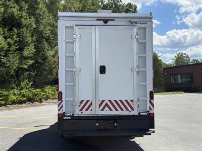 2022 Chevrolet Express 12' Utility Service Van 3500 Workport - Photo 5 - South Weymouth, MA 02190