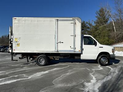 2011 Ford E450 14'   - Photo 7 - South Weymouth, MA 02190