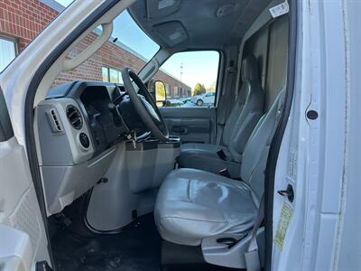 2011 Ford E450 14'   - Photo 15 - South Weymouth, MA 02190