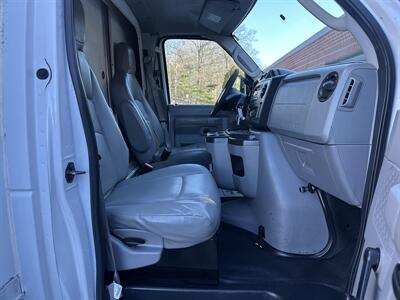 2011 Ford E450 14'   - Photo 19 - South Weymouth, MA 02190