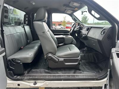 2015 Ford F-550 XL  Dump - Photo 19 - South Weymouth, MA 02190