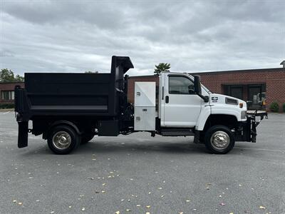 2009 Chevrolet 4500 Kodiak   - Photo 6 - South Weymouth, MA 02190