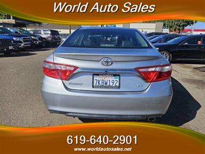 2015 Toyota Camry SE   - Photo 5 - San Diego, CA 92105