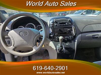 2005 Toyota Sienna CE 7 Passenger   - Photo 6 - San Diego, CA 92105