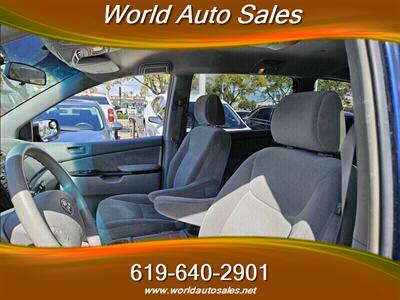 2005 Toyota Sienna CE 7 Passenger   - Photo 7 - San Diego, CA 92105