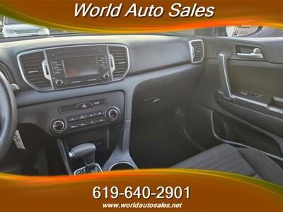 2018 Kia Sportage LX   - Photo 9 - San Diego, CA 92105