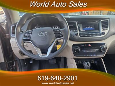 2017 Hyundai TUCSON SE - Photo 7 - San Diego, CA 92105