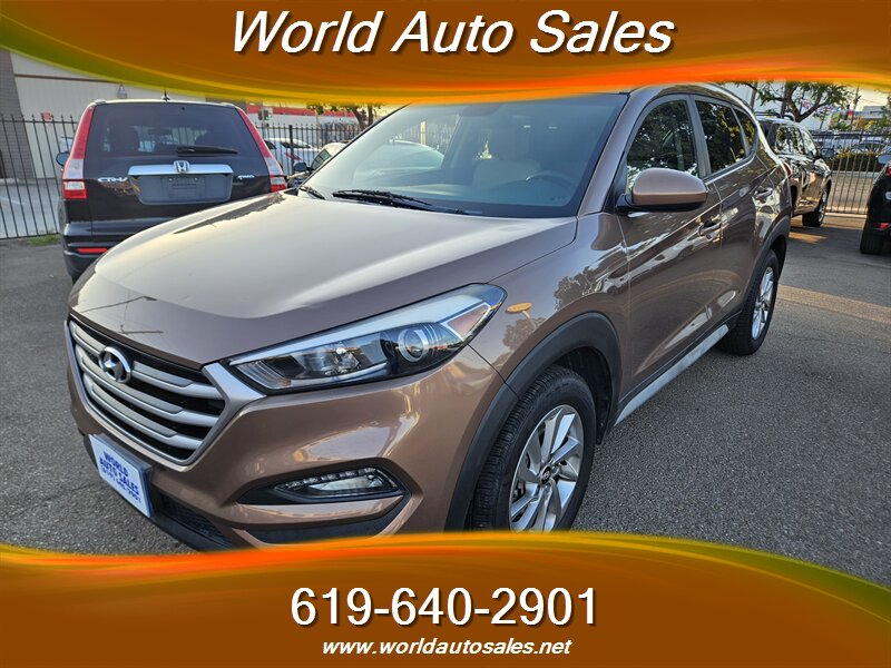 2017 Hyundai TUCSON SE   - Photo 1 - San Diego, CA 92105