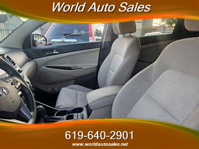 2017 Hyundai TUCSON SE - Photo 10 - San Diego, CA 92105