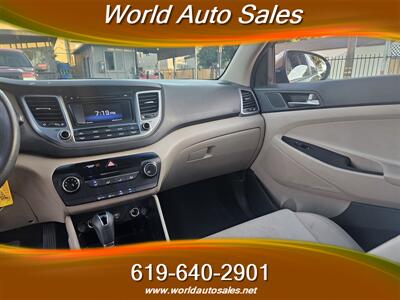 2017 Hyundai TUCSON SE - Photo 8 - San Diego, CA 92105
