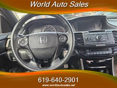 2017 Honda Accord Sport   - Photo 8 - San Diego, CA 92105