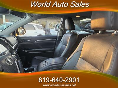 2019 Toyota Highlander Limited   - Photo 7 - San Diego, CA 92105