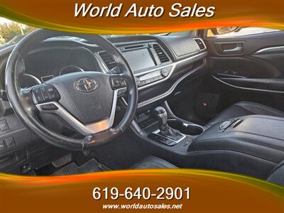 2019 Toyota Highlander Limited   - Photo 6 - San Diego, CA 92105