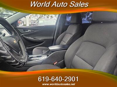 2018 Chevrolet Malibu LT   - Photo 8 - San Diego, CA 92105