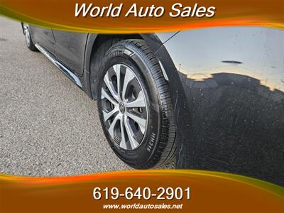 2022 Toyota Corolla Hybrid LE - Photo 6 - San Diego, CA 92105