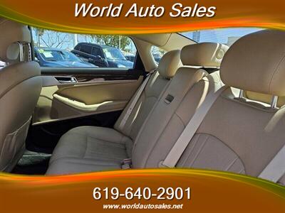2015 Hyundai Genesis 3.8L   - Photo 10 - San Diego, CA 92105