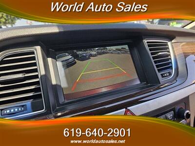 2015 Hyundai Genesis 3.8L   - Photo 12 - San Diego, CA 92105
